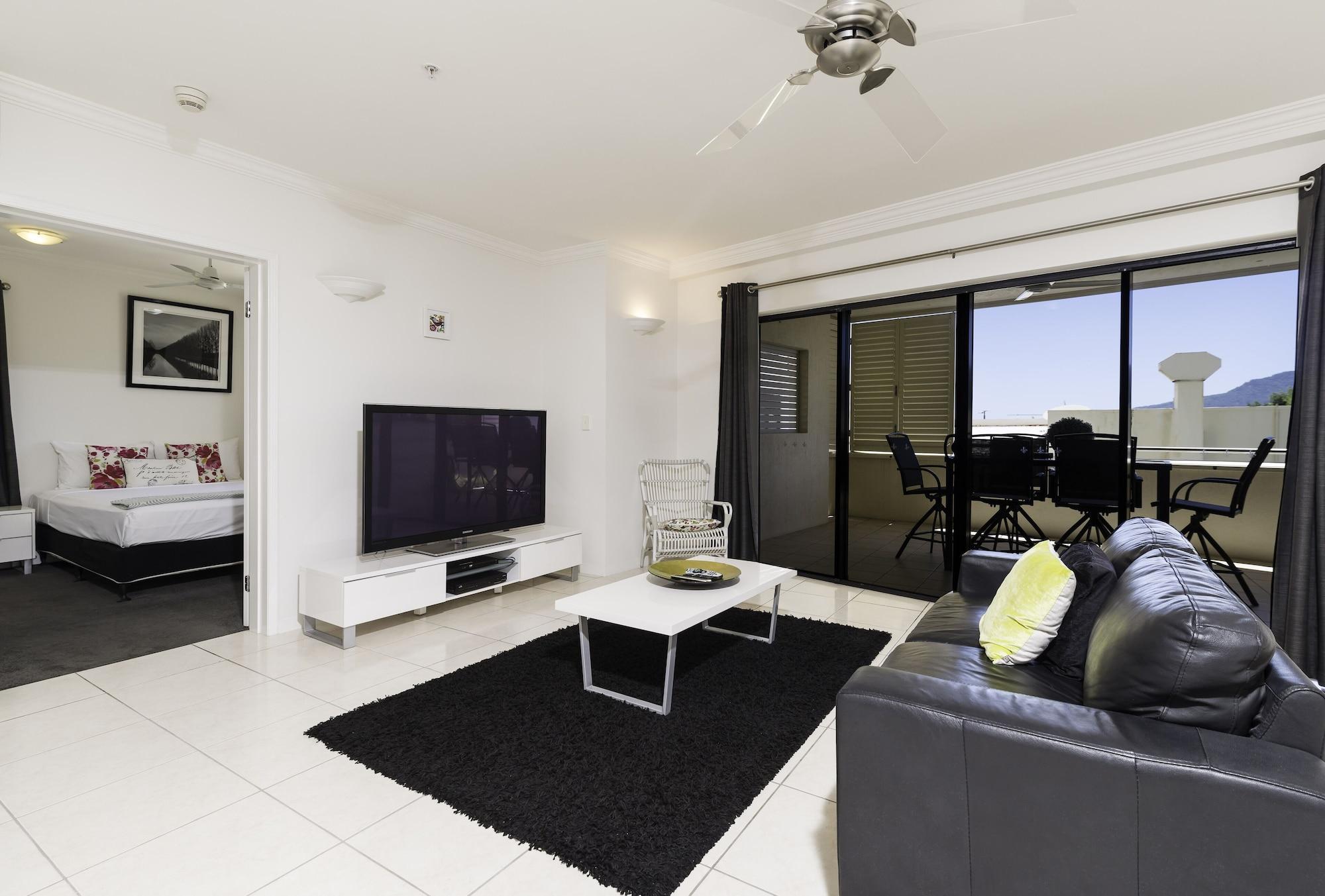 Jack And Newell Holiday Apartments Cairns Exteriör bild
