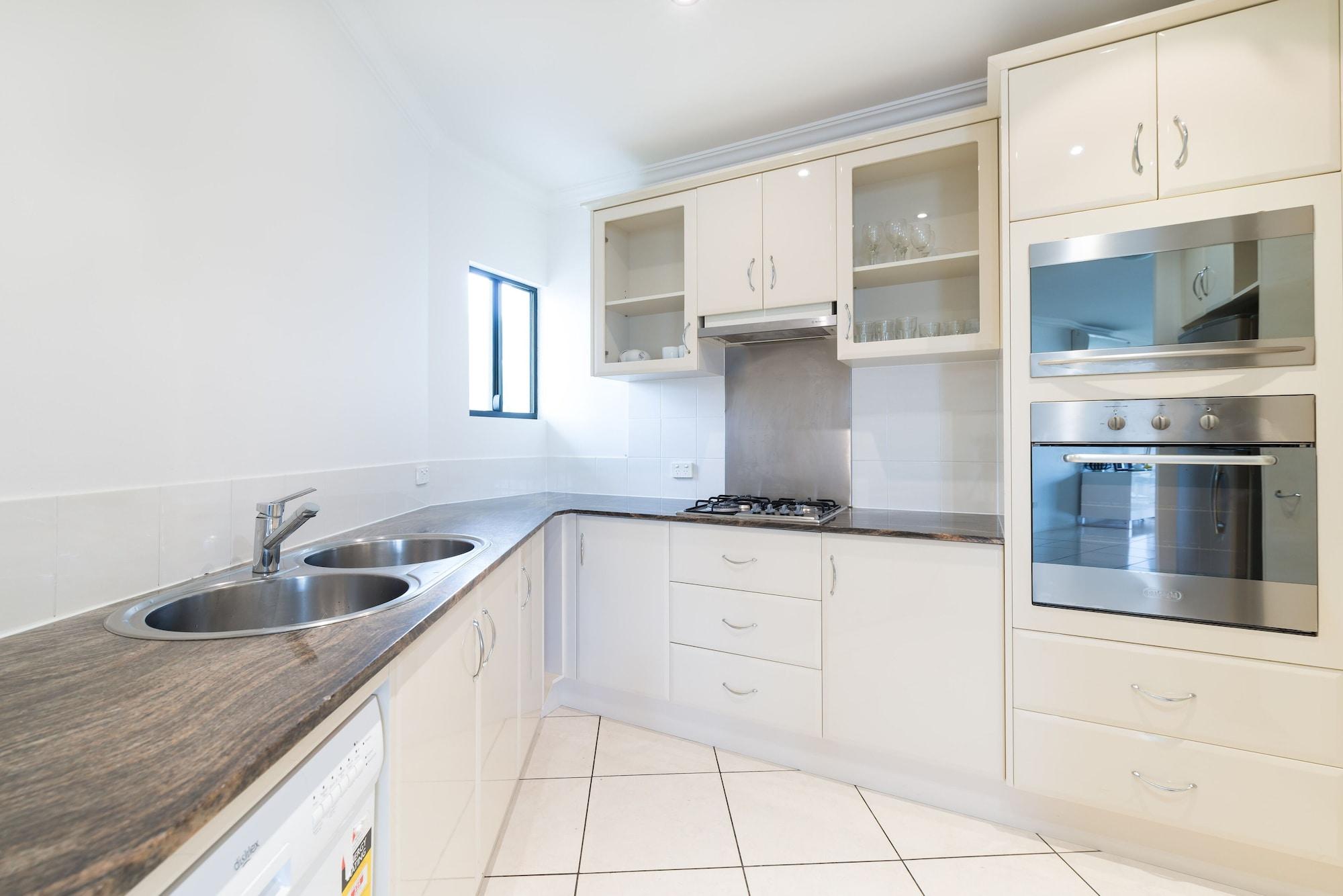 Jack And Newell Holiday Apartments Cairns Exteriör bild