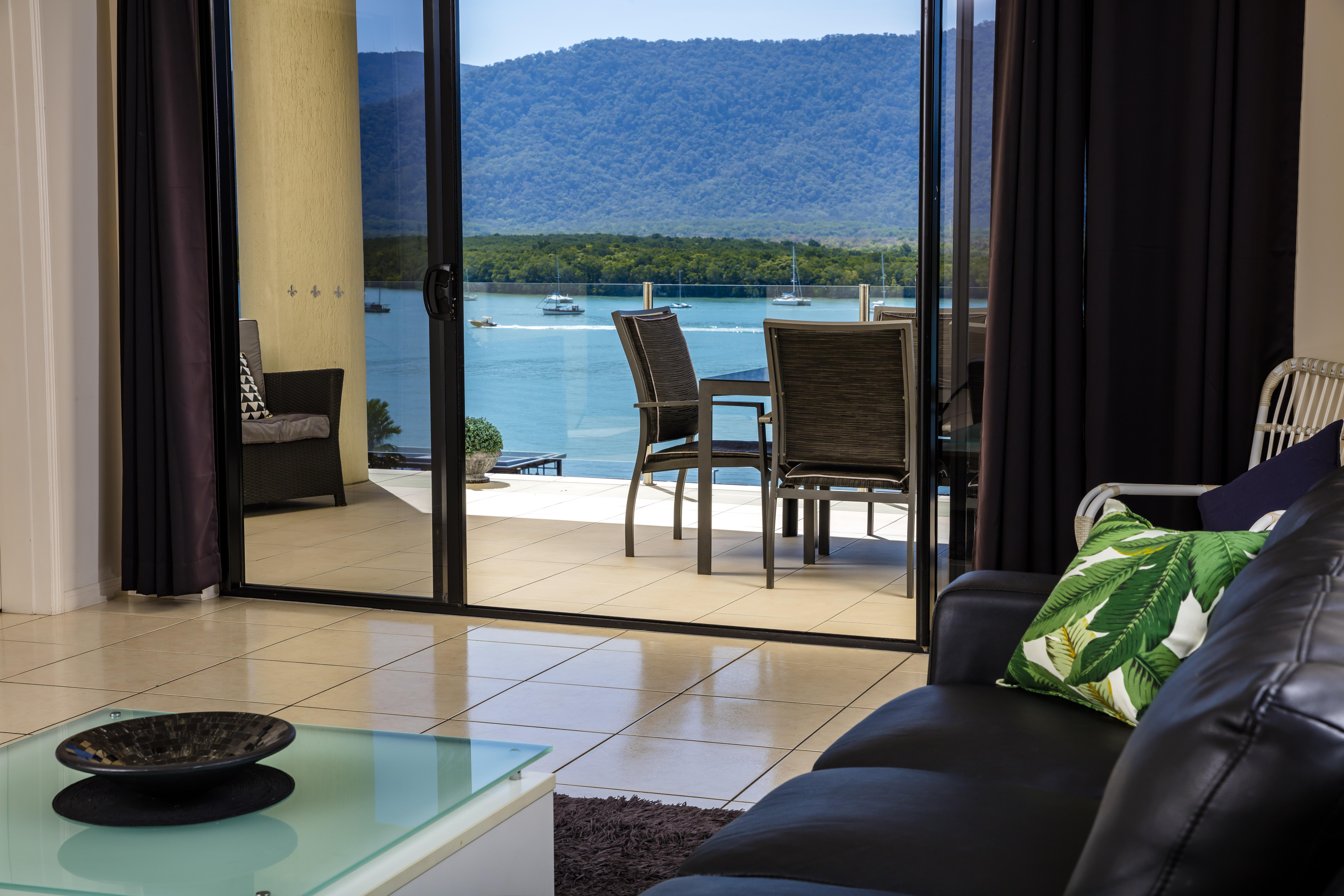 Jack And Newell Holiday Apartments Cairns Exteriör bild